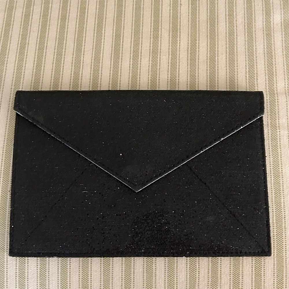 Inc. Envelop Clutch